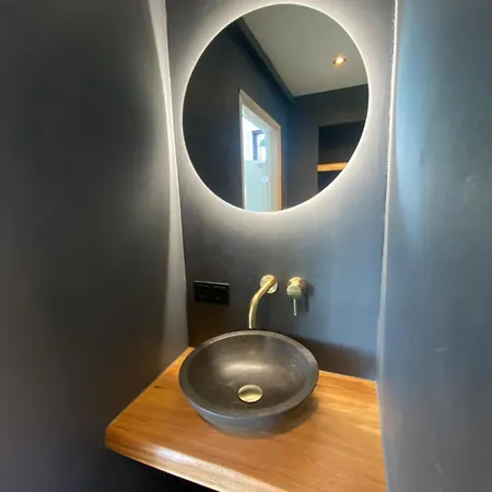 De Westhoek イン *